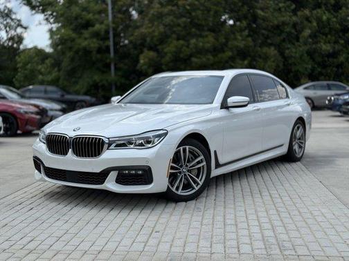 2018 BMW 750 I
