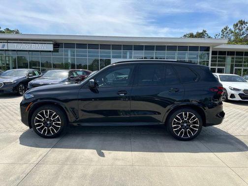 Black Sapphire Metallic 2024 BMW X5 xDrive40i