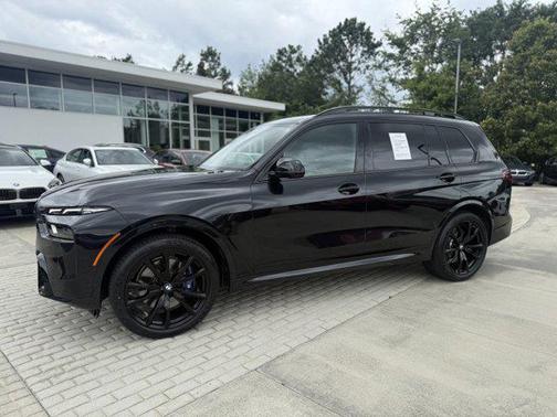 2024 BMW X7 M60i