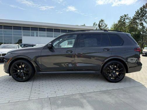 2026 BMW X7 M60i