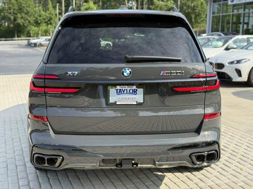 2026 BMW X7 M60i