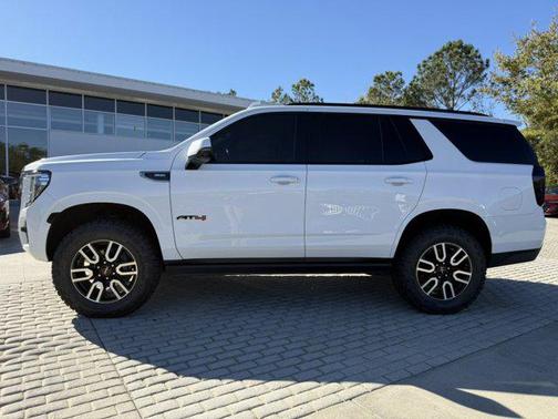 2021 GMC Yukon 4WD AT4