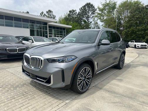 Skyscraper Grey Metallic 2026 BMW X5 sDrive40i