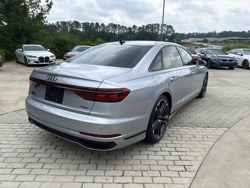 2025 Audi A8 L 55 TFSI quattro Tiptronic
