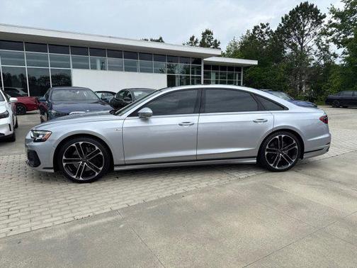 2025 Audi A8 L 55 TFSI quattro Tiptronic
