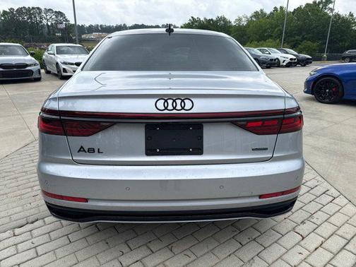 2025 Audi A8 L 55 TFSI quattro Tiptronic