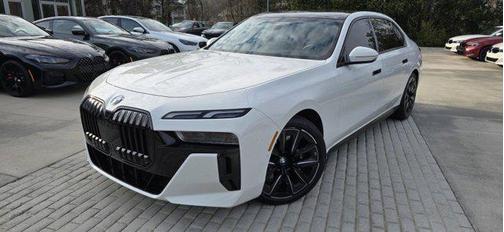 2023 BMW 740 i
