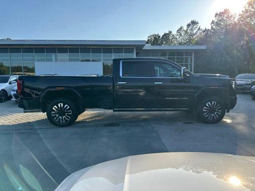 Onyx Black 2024 GMC Sierra 3500 Denali