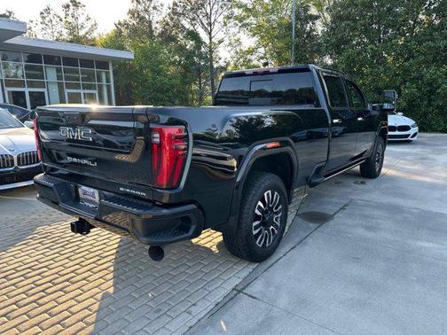Onyx Black 2024 GMC Sierra 3500 Denali