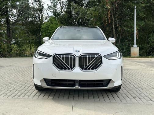 Mineral White Metallic 2025 BMW X3 30 xDrive