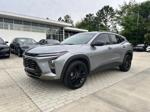 Sterling Gray Metallic 2025 Chevrolet Trax FWD ACTIV