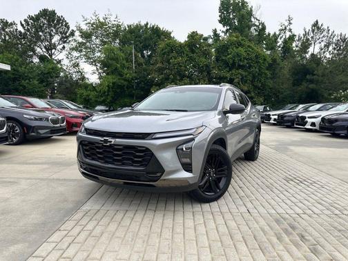 Sterling Gray Metallic 2025 Chevrolet Trax FWD ACTIV