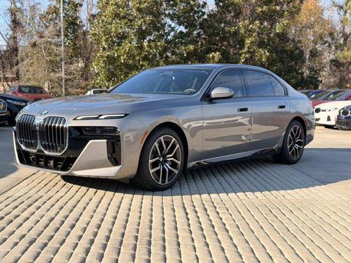 2023 BMW 760 i xDrive