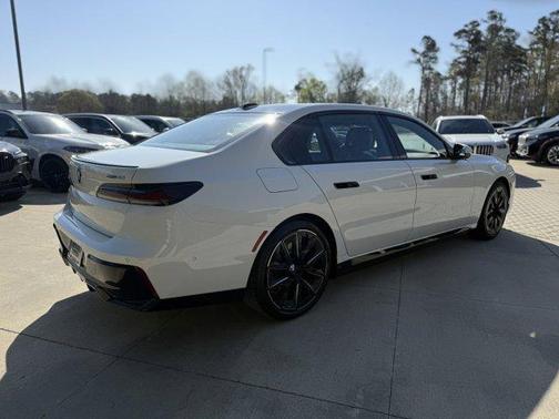 2025 BMW i7 eDrive50