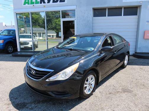 Midnight Black Mica 2012 Hyundai SONATA GLS