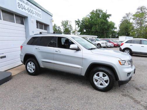 Bright Silver Metallic Clearcoat 2012 Jeep Grand Cherokee Laredo