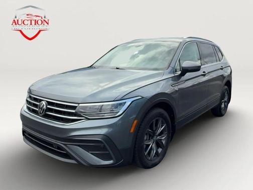 Platinum Gray Metallic 2022 Volkswagen Tiguan 2.0T SE 4MOTION