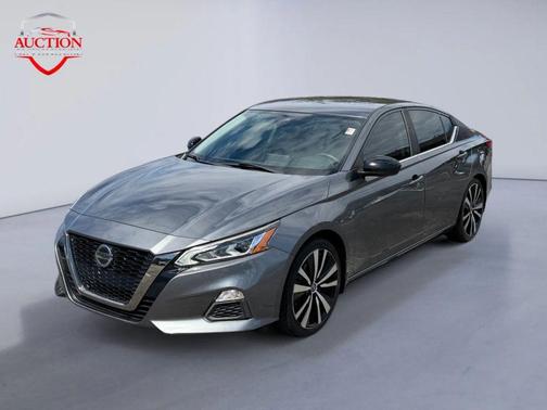 2020 Nissan Altima SR FWD