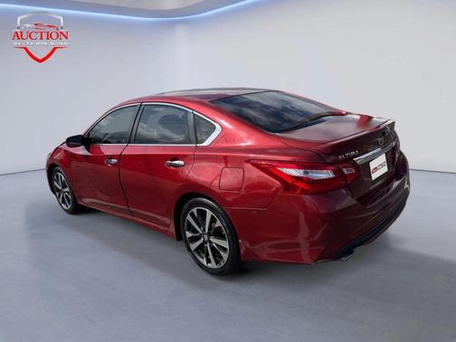 2016 Nissan Altima 2.5 SR