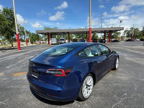 2021 Tesla Model 3 Standard Range Plus