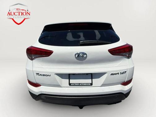 Winter White 2016 Hyundai TUCSON Sport