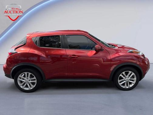2017 Nissan Juke S