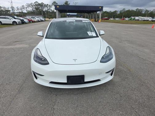 2022 Tesla Model 3 Standard Range