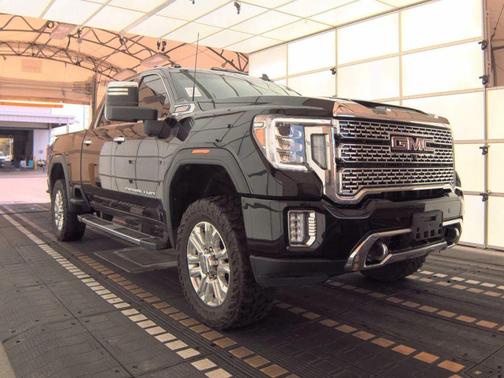 2023 GMC Sierra 2500 Denali