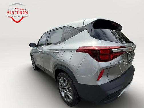 Steel Gray 2023 Kia Seltos LX