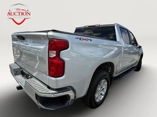 Silver Ice Metallic 2021 Chevrolet Silverado 1500 LT