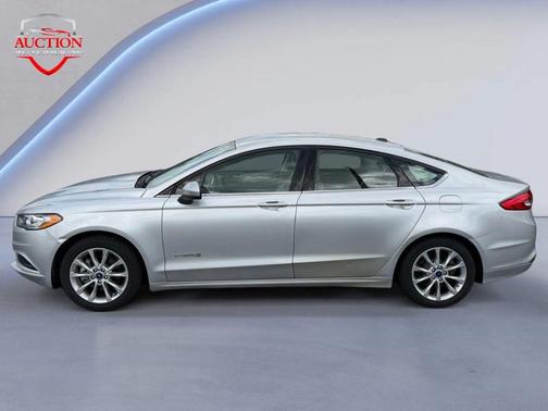 2017 Ford Fusion Hybrid SE