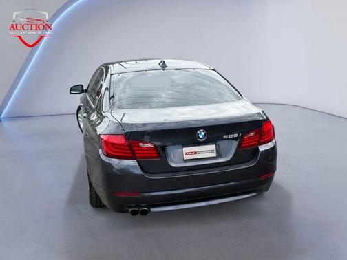 2012 BMW 528 528i Sedan 4D