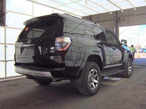 2024 Toyota 4Runner TRD Off Road