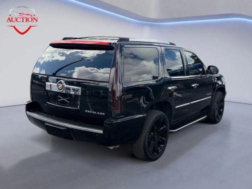 2013 Cadillac Escalade Luxury