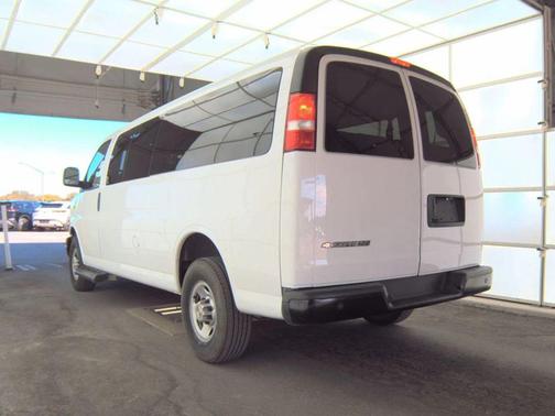 2023 Chevrolet Express 3500 RWD 3500 Extended Wheelbase LS