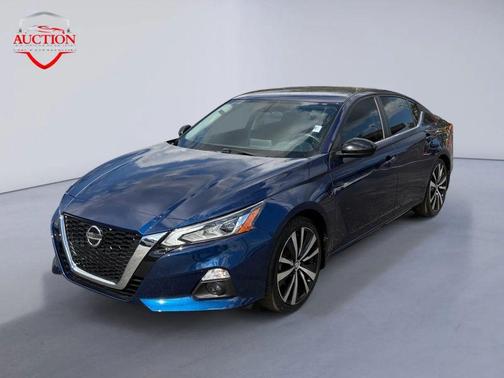 Deep Blue Pearl 2019 Nissan Altima 2.5 SR