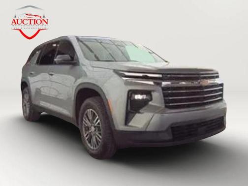 Gray 2024 Chevrolet Traverse LT