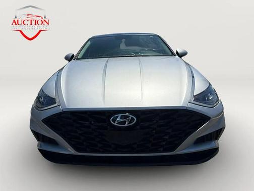 Shimmering Silver Pearl 2021 Hyundai SONATA SEL