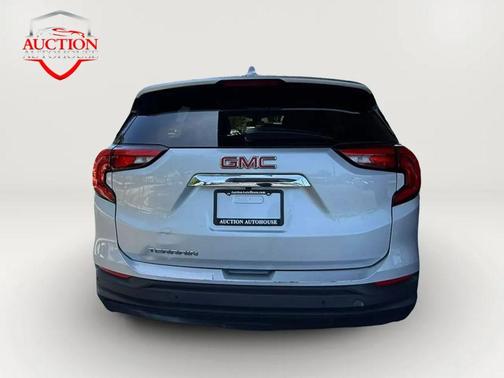 Quicksilver Metallic 2021 GMC Terrain SLE