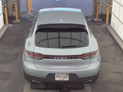 2019 Porsche Macan Sport Utility 4D