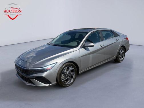 2025 Hyundai ELANTRA SEL