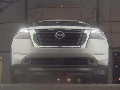 2025 Nissan Pathfinder SV FWD