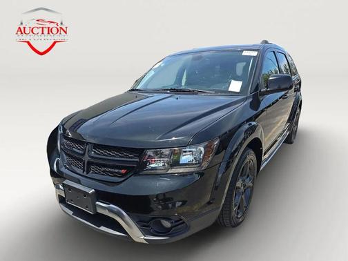 Pitch Black Clearcoat 2020 Dodge Journey Crossroad