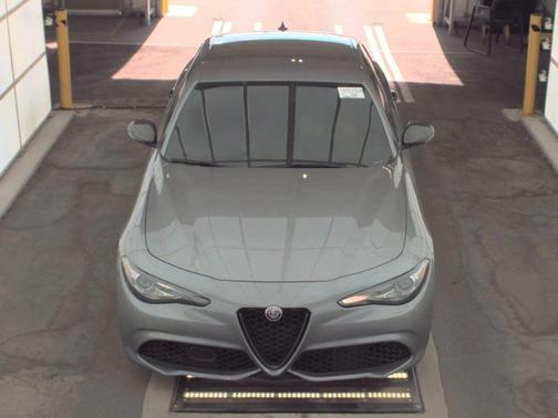 2019 Alfa Romeo Giulia Sport