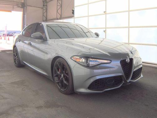2019 Alfa Romeo Giulia Sport