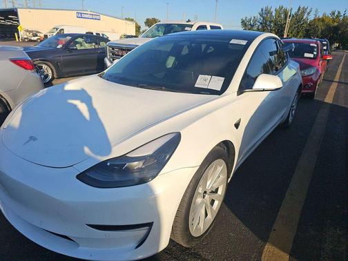 2022 Tesla Model 3 Standard Range