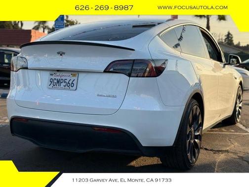 2023 Tesla Model Y Performance