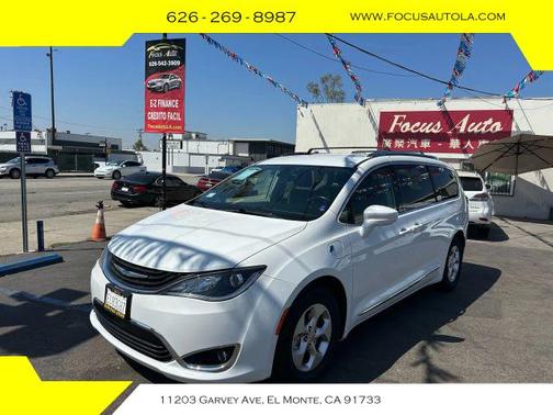 2018 Chrysler Pacifica Hybrid Touring L