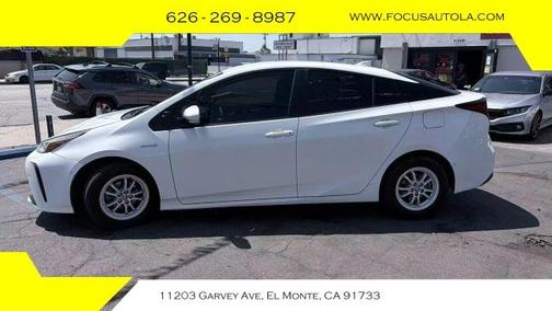 2019 Toyota Prius LE