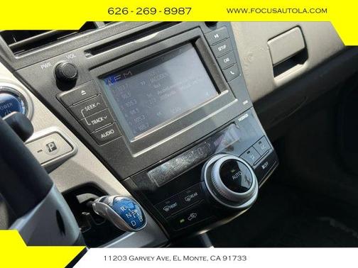 2014 Toyota Prius v Two